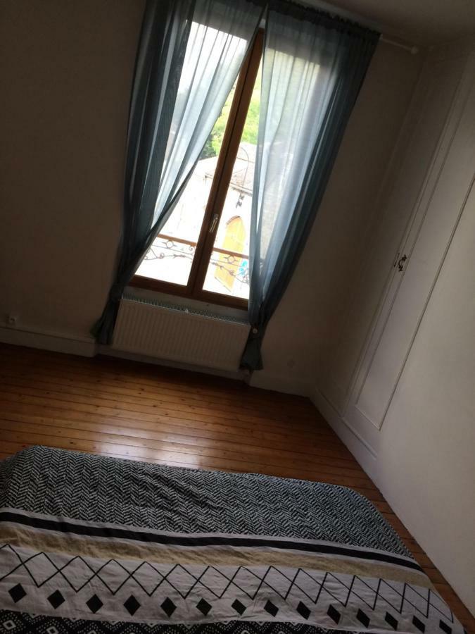 F2 Cosy Avec Cour Apartment Milly-la-Foret Exterior foto